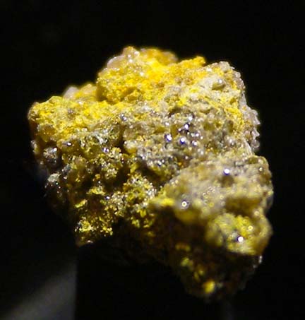 Edgarbaileyite, Calomel, Mercury from Red Bird Mine, Churchil Co., Nevada, USA [db_pics/pics/fm409a.jpg]