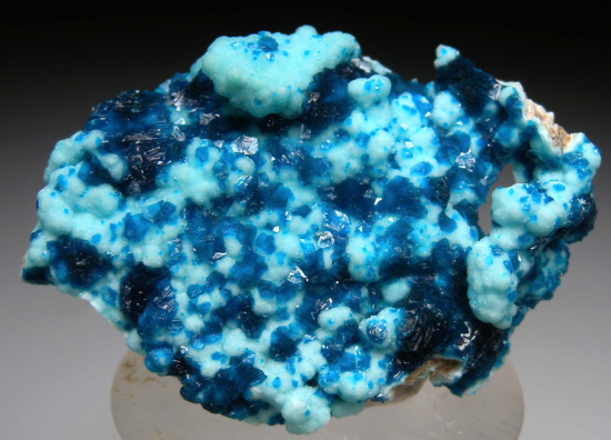 Veszelyite on Hemimorphite from Palabanda quarries, Mfouati, Bouenza Department, Republic of the Congo [db_pics/pics/fm426a.jpg]
