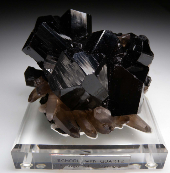 Schorl with Quartz from Erongo Mtns., Namibia [db_pics/pics/fm430b.jpg]