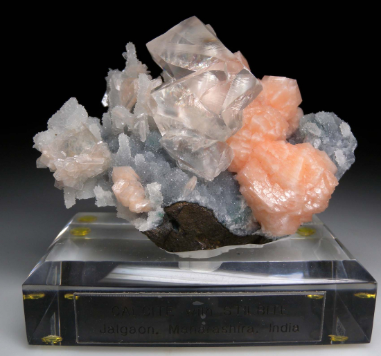 Calcite with Stilbite from Jalgaon, Maharashtra State, India [db_pics/pics/fm434a.jpg]