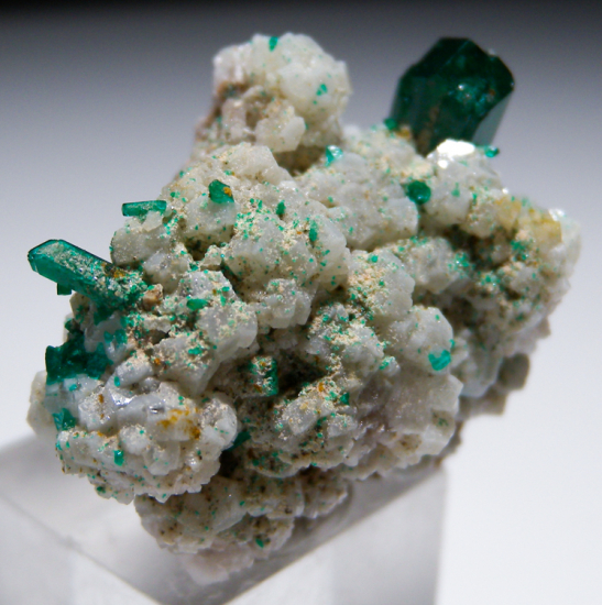 Willemite and Dioptase from Gotala, near Mindouli, Pool Dept., Rep. of Congo [db_pics/pics/fm500c.jpg]