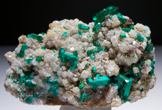 Willemite and Dioptase from Gotala, near Mindouli, Pool Dept., Rep. of Congo [db_pics/pics/fm508a.jpg]