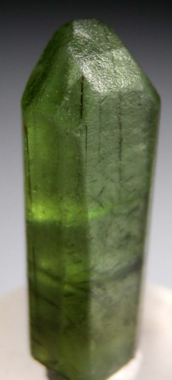 Peridot from Sapat Gali, Mansehra District, Pakistan [db_pics/pics/fm541b.jpg]