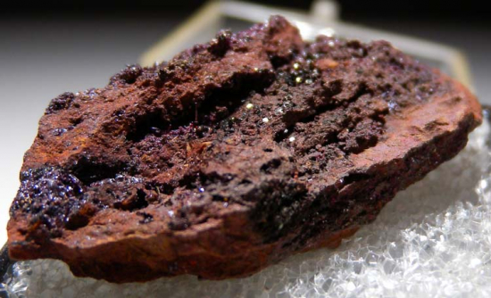 Delafossite from Bisbee, Cochise Co., Arisona, USA [db_pics/pics/fm602c.jpg]