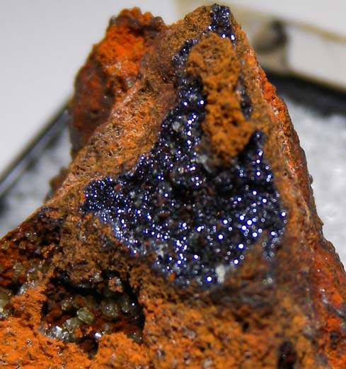 Chalcophanite, Adamite from Mina Oujela, Mapimi, Durango, Mexico [db_pics/pics/fm615b.jpg]