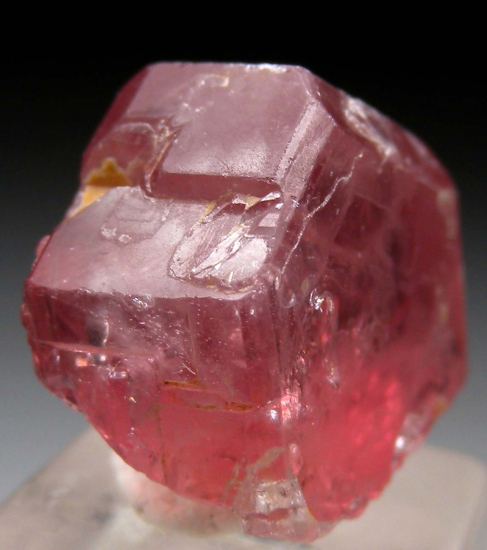Fluorapatite from Nagar, Gilgit-Baltistan, Pakistan [db_pics/pics/fm650c.jpg]