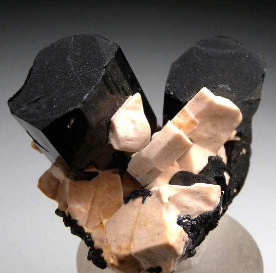 Schorl with Feldspar from Erongo Mountains, Namibia [db_pics/pics/fm677b.jpg]