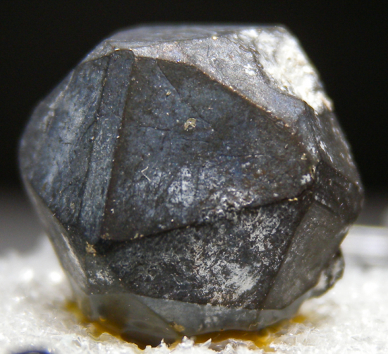 Chalcocite on Pyrite from Chino Mine, Santa Rita, New Mexico, USA [db_pics/pics/fm698b.jpg]