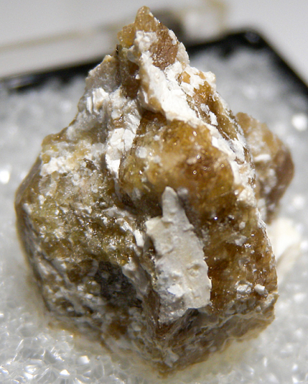 Vesuvianite with Plombierite from Crestmore Quarry, Riverside Co., California, USA [db_pics/pics/fm707d.jpg]