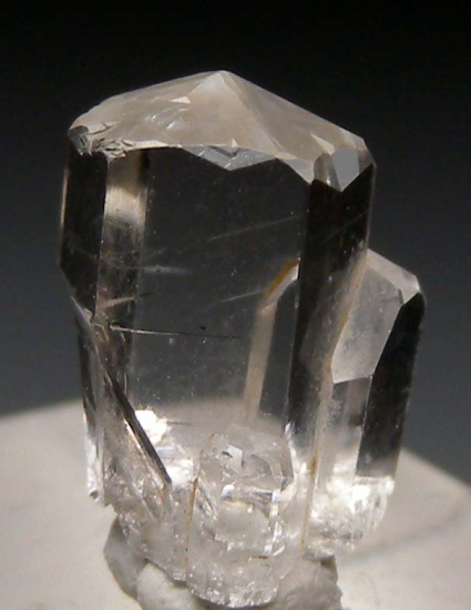 Phenakite from Khetchel, Malo, near Momeik, Myanmar [db_pics/pics/fm785b.jpg]