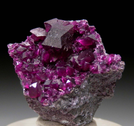 Kammererite from Kop Krom Mine, Kop Daglari, East Anatolia, Turkey [db_pics/pics/fm788b.jpg]