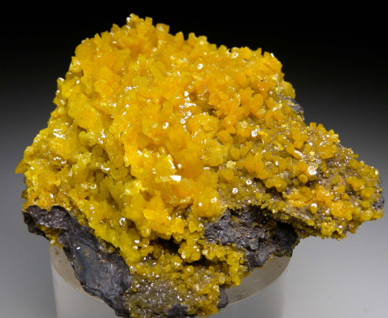 Pyromorphite from Broken Hill, New South Wales, Australia [db_pics/pics/fm871a.jpg]