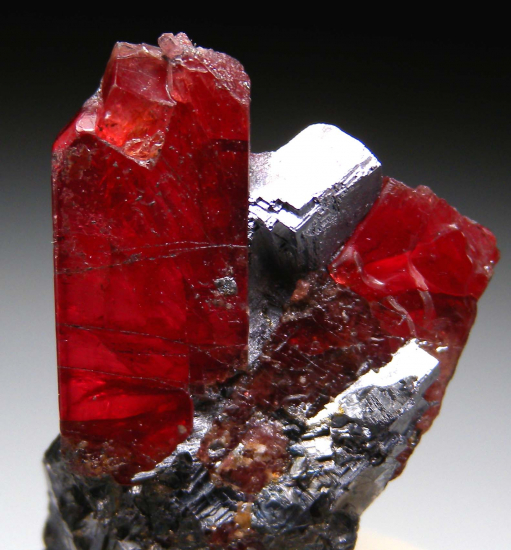 Rhodonite from Broken Hill, New South Wales, Australia [db_pics/pics/fm876b.jpg]