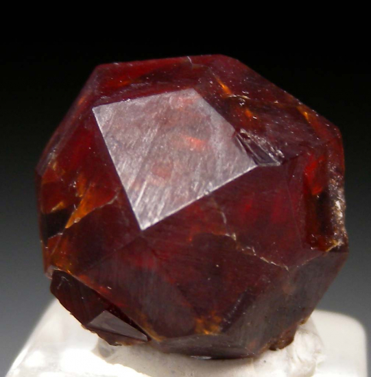 Spessartine from Tongbei, Fujian Prov., China [db_pics/pics/fm884c.jpg]