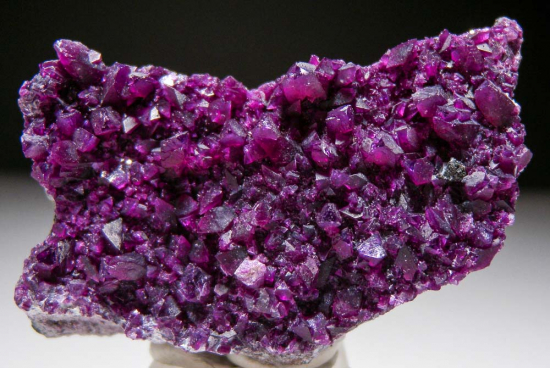 Kammererite from Kop Krom Mine, Kop Daglari, East Anatolia, Turkey [db_pics/pics/fm904a.jpg]