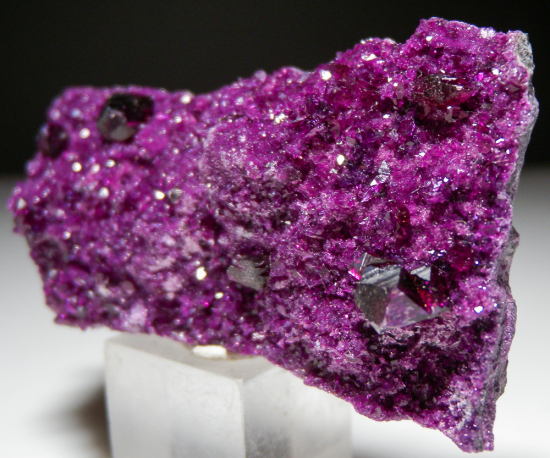 Kammererite from Kop Krom Mine, Kop Daglari, East Anatolia, Turkey [db_pics/pics/fm907c.jpg]