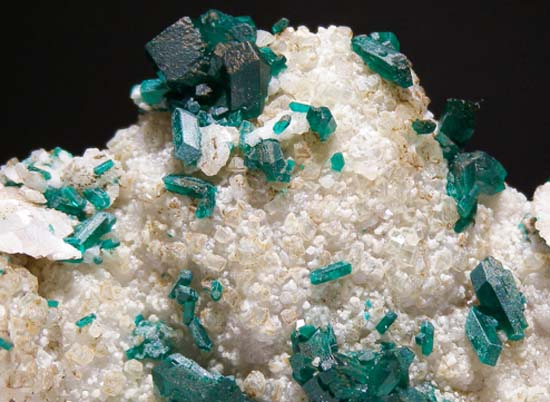 Willemite and Dioptase from Gotala, near Mindouli, Pool Dept., Rep. of Congo [db_pics/pics/fm938b.jpg]