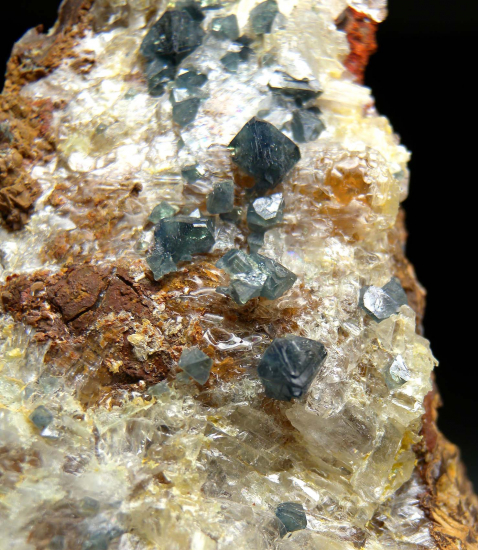 Scorodite on Selenite from Mina Oujela, Mapimi, Durango, Mexico [db_pics/pics/fm959d.jpg]