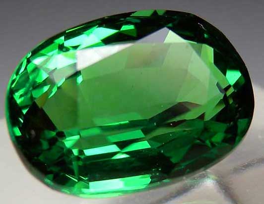Tsavorite from Merelani Hills, Arusha, Tanzania [db_pics/pics/g13c.jpg]