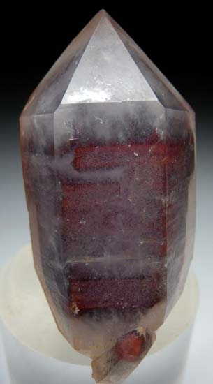 Hematite and Amethyst phantom Quartz from Orange River, South Africa [db_pics/pics/j432a.jpg]