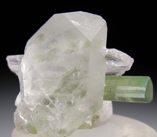 Tourmaline, Kunzite on Quartz from Nuristan, Afghanistan [db_pics/pics/lp113b.jpg]