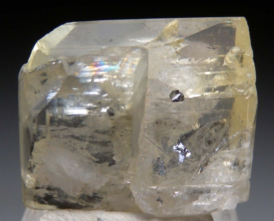 Amblygonite from Linopolis, Divino das Laranjeiras, Minas Gerais, Brazil [db_pics/pics/lp119a.jpg]