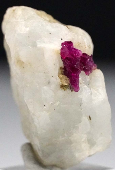 Ruby from Mogok, Myanmar [db_pics/pics/lp141b.jpg]