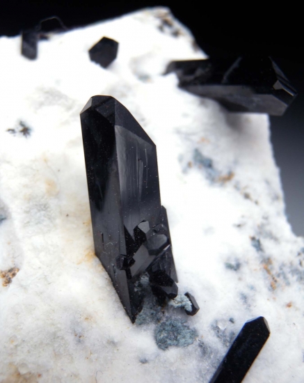 Neptunite from Gem Mine, San Benito Co., California, USA [db_pics/pics/lp172c.jpg]