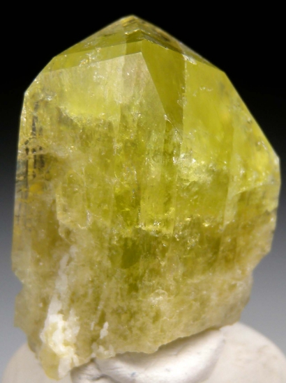 Brazilianite from Telerio Mine, Mendes Pimental, Minas Gerais, Brazil [db_pics/pics/lp173a.jpg]