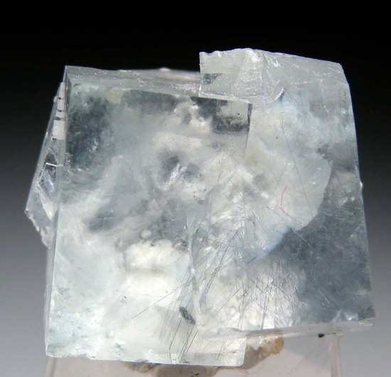 Fluorite from Yaogangxian Mine, Hunan, China [db_pics/pics/lp186a.jpg]