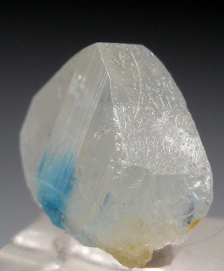 Euclase from Alto Equador, Rio Grande do Norte, Brazil [db_pics/pics/lp231b.jpg]