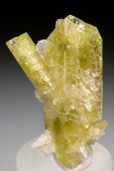 Brazilianite from Telerio Mine, Mendes Pimental, Minas Gerais, Brazil [db_pics/pics/lp264a.jpg]