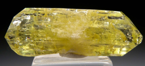 Brazilianite from Telerio Mine, Mendes Pimental, Minas Gerais, Brazil [db_pics/pics/lp272a.jpg]