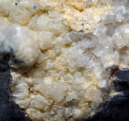 Fluellite from Willard Mine, Lovelock, Pershing Co., Nevada, USA [db_pics/pics/lp278e.jpg]