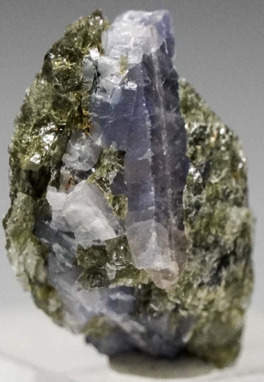 Lawsonite from Reed Station, Tiburon, Marin Co., California, USA [db_pics/pics/lp306b.jpg]