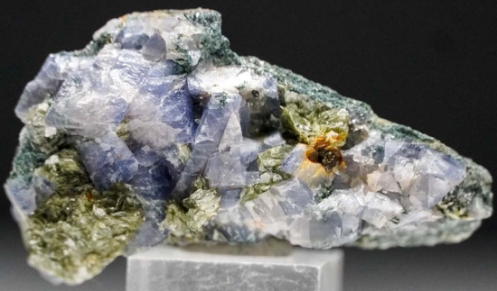 Lawsonite from Reed Station, Tiburon, Marin Co., California, USA [db_pics/pics/lp310a.jpg]