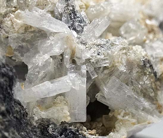 Thomsonite from Staging Area 1, Clear Creek, San Benito Co., California, USA [db_pics/pics/lp338b.jpg]