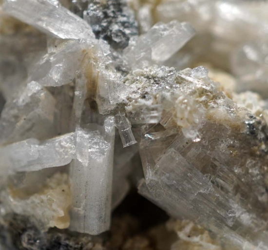 Thomsonite from Staging Area 1, Clear Creek, San Benito Co., California, USA [db_pics/pics/lp338e.jpg]