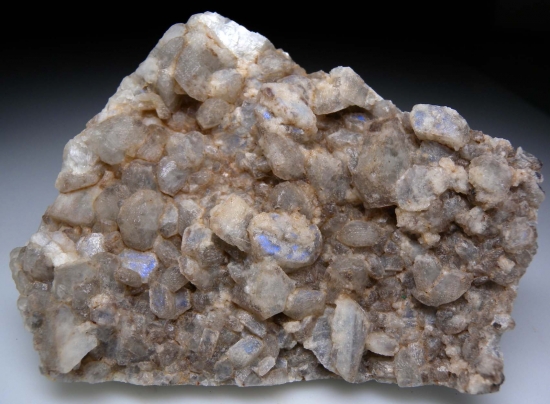 Feldspar var. Moonstone from Namalulu, Tanzania [db_pics/pics/lp595a.jpg]