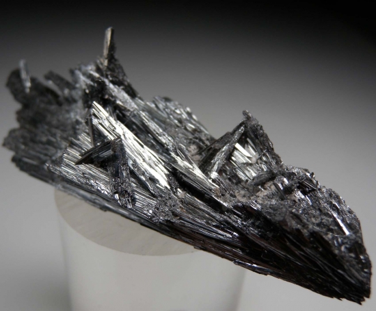 Stibnite from McLaughlin Mine, Napa Co., California, USA [db_pics/pics/lp608c.jpg]