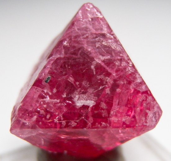 Spinel from Mahenge, Morogoro, Tanzania [db_pics/pics/lp680b.jpg]