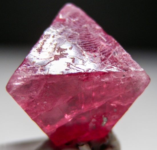 Spinel from Mahenge, Morogoro, Tanzania [db_pics/pics/lp680d.jpg]