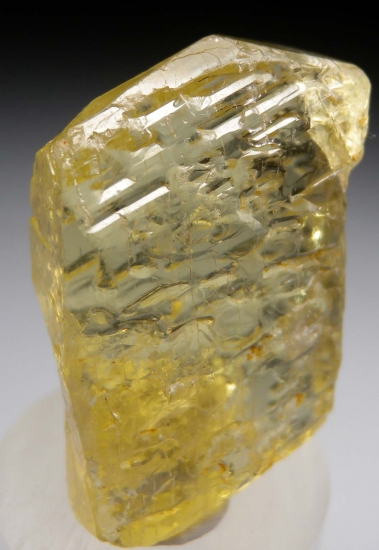 Feldspar var. Sanidine from Itrongay, Betroka, Anosy Region, Madagascar [db_pics/pics/lp781c.jpg]