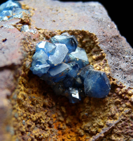 Scorodite from Mina Oujela, Mapimi, Durango, Mexico [db_pics/pics/lp790b.jpg]