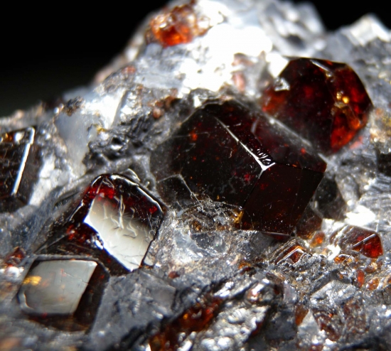 Spessartine with Galena from Broken Hill, New South Wales, Australia [db_pics/pics/lp896c.jpg]