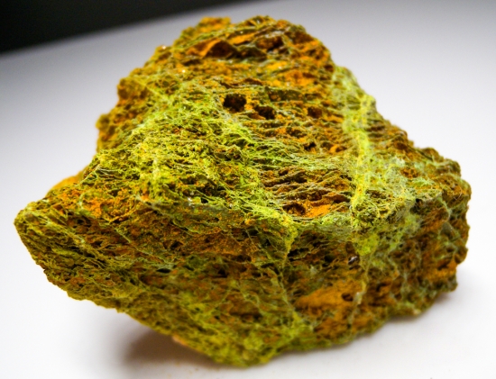 Chenevixite from Ashburton Downs Station, Ashburton Shire, Western Australia, Australia [db_pics/pics/lp903e.jpg]