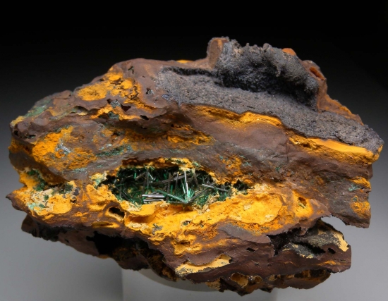 Atacamite from Mount Gunson Copper mines, Stuart Shelf, South Australia, Australia [db_pics/pics/lp904a.jpg]