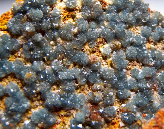 Scorodite from Mina Oujela, Mapimi, Durango, Mexico [db_pics/pics/lp909d.jpg]