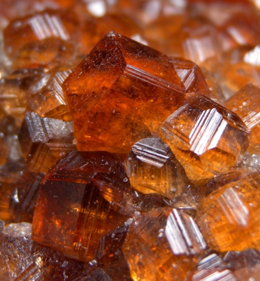 Grossular from Jeffrey Mine, Asbestos, Quebec, Canada [db_pics/pics/lp940c.jpg]