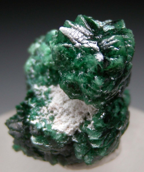 Zincolivenite from Milpillas Mine, Cuitaca, Sonora, Mexico [db_pics/pics/lp942e.jpg]